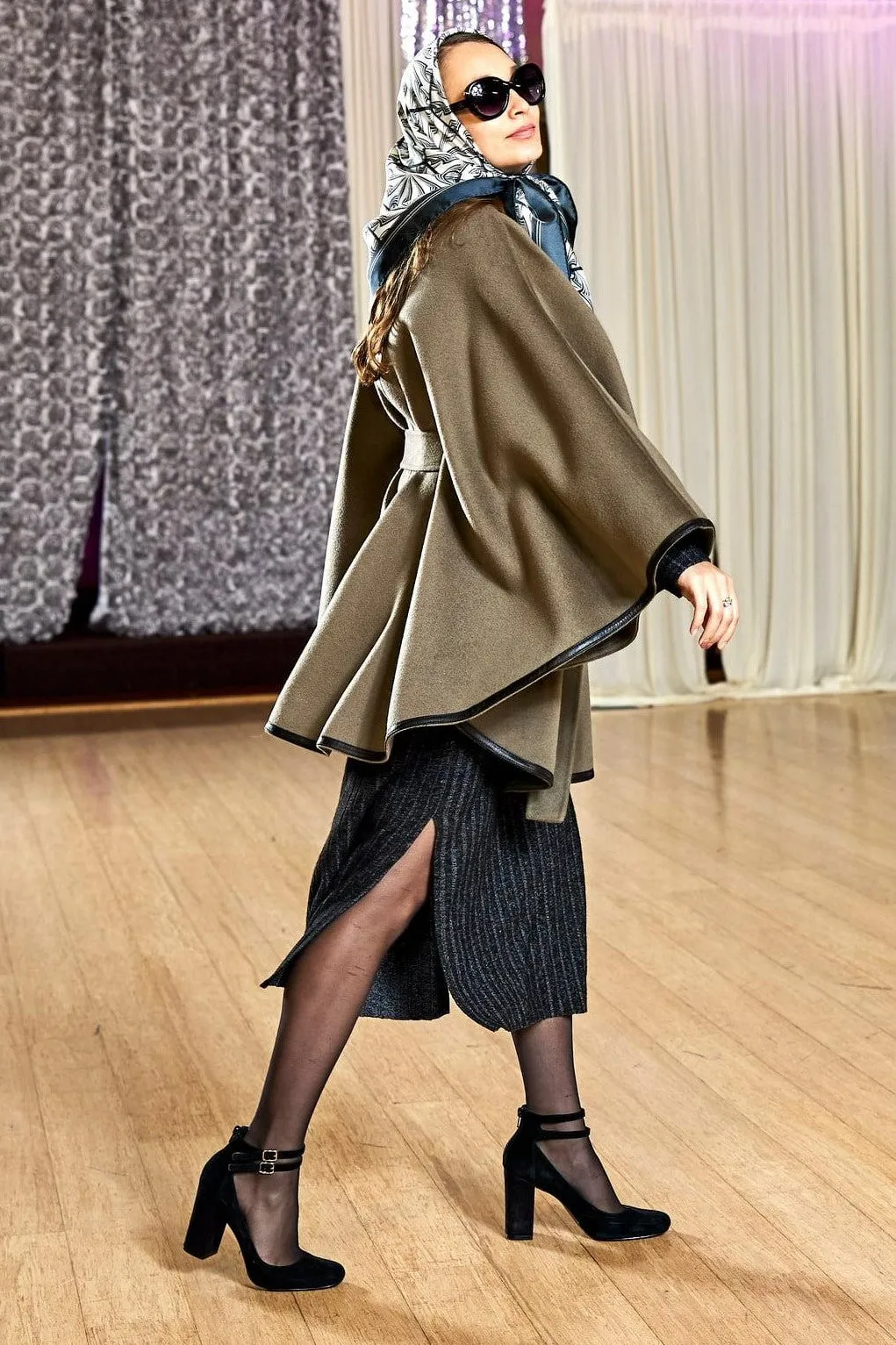 ALICE Olive Belted Cape Coat in Virgin Wool Cashmere Black Leather