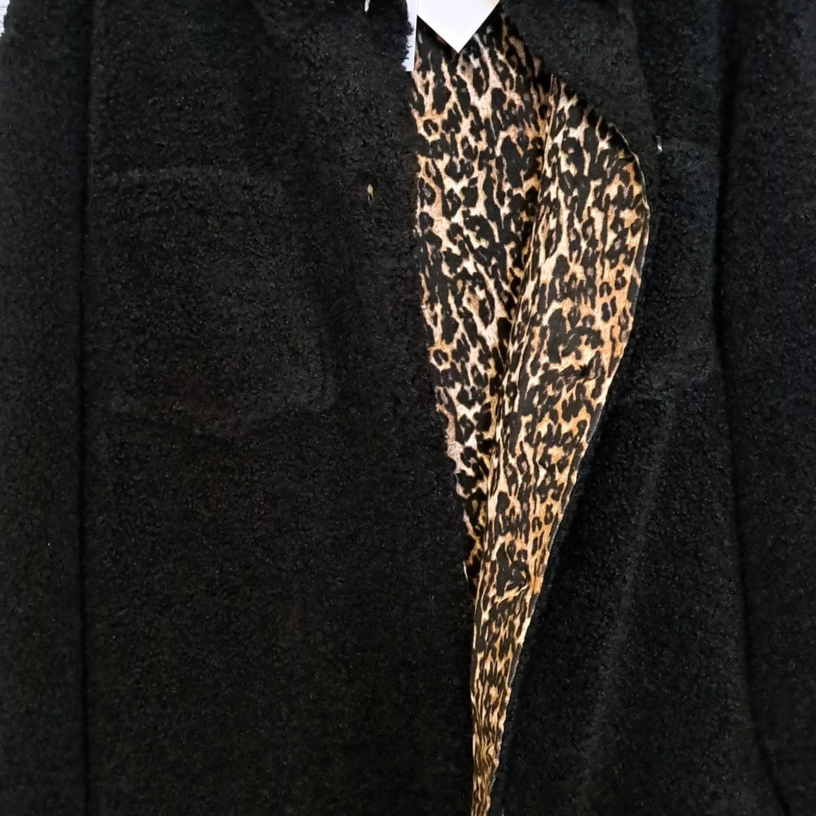 Bandier x Sincerely Jules, Women Aspen Sherpa Jacket in Black Leopard