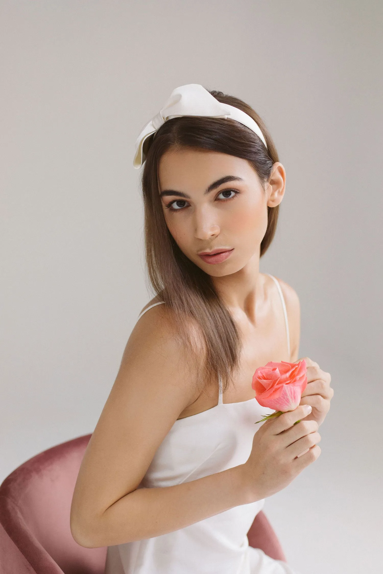 Cayetana: Bridal Headband with Flat Silk Bow