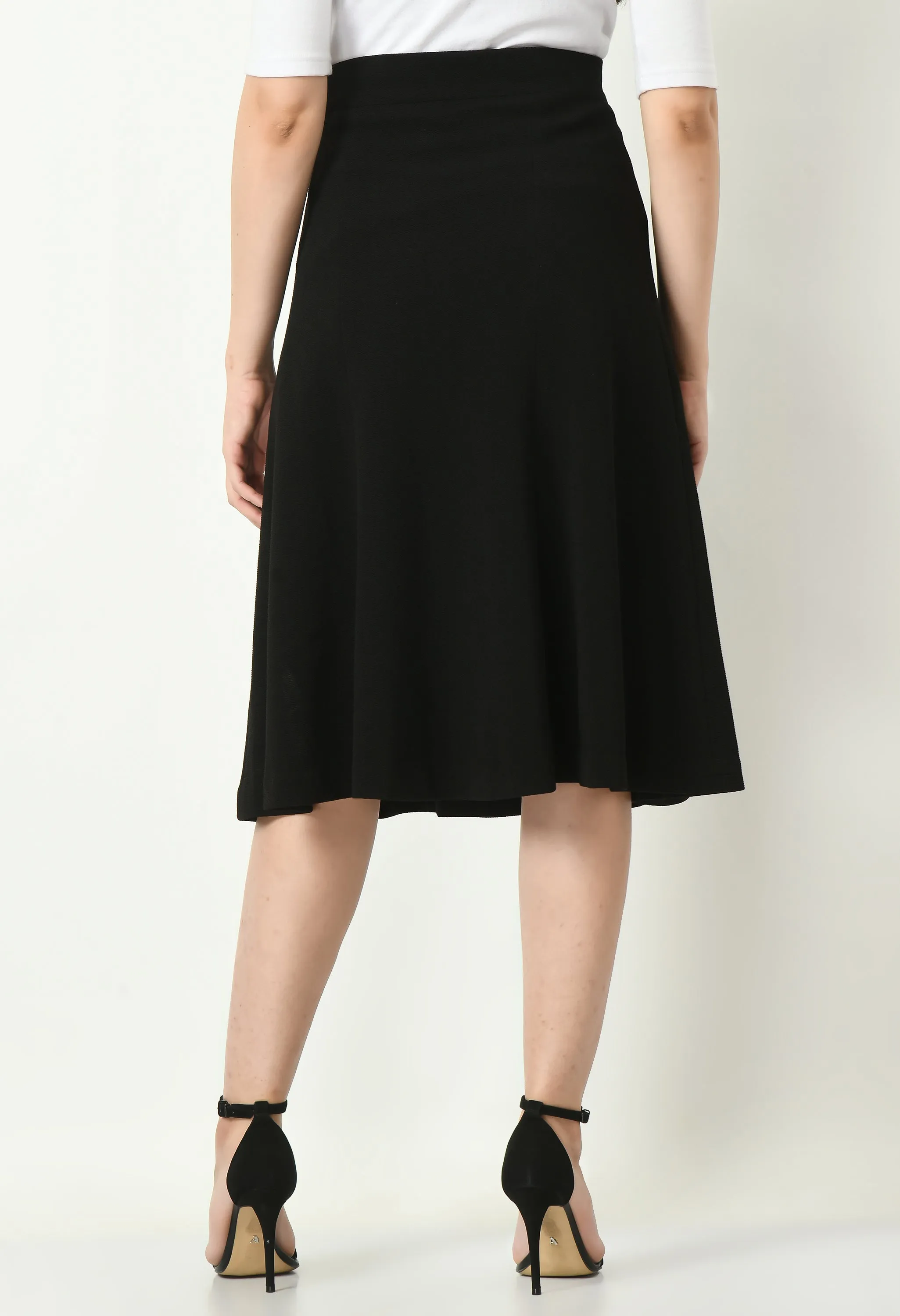 Exude Victory A-line Midi Skirt (Black)