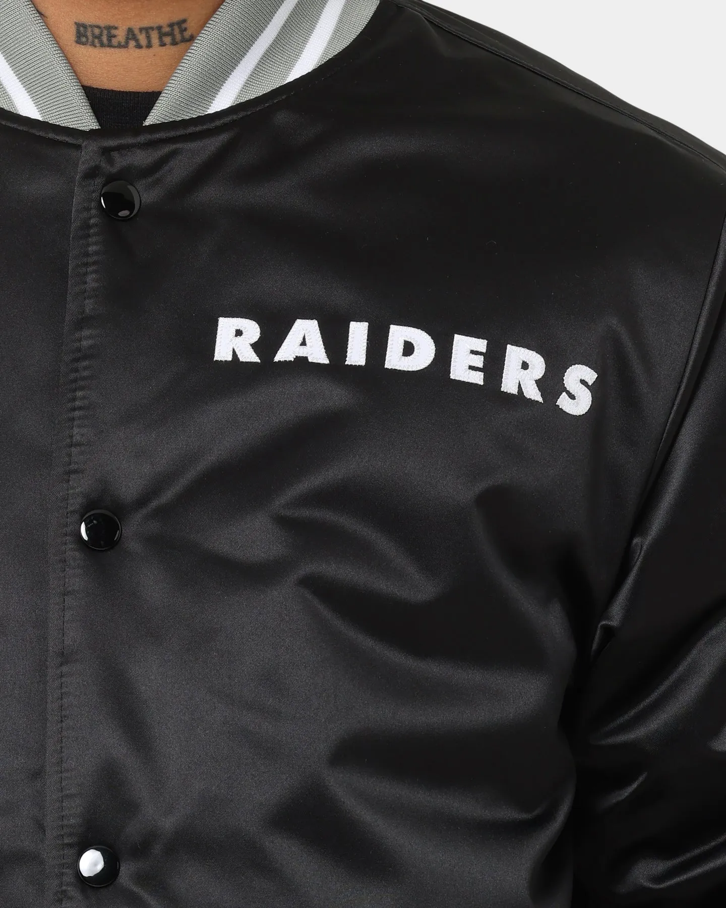 Mitchell & Ness Las Vegas Raiders Heavyweight Satin Jacket Black