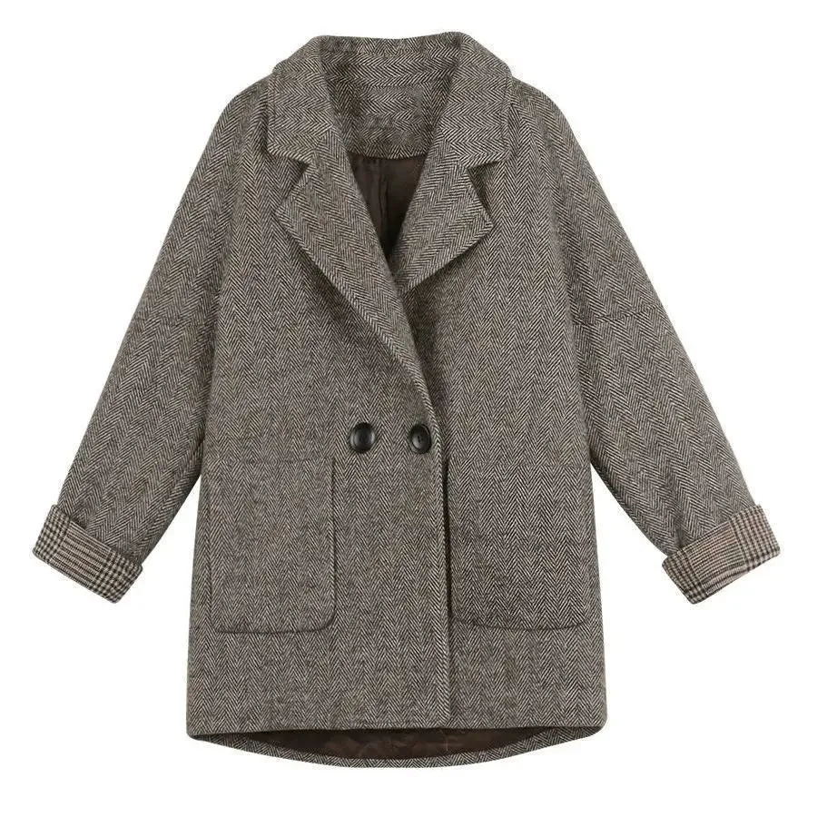 Oversized Wool Coat with Classic Design