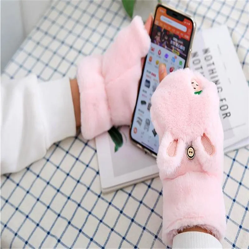 Strawbunny Plush Mittens